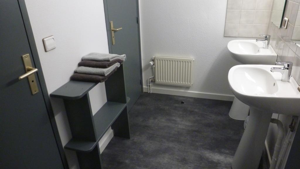 Le Gite Du Velay Bains Екстер'єр фото