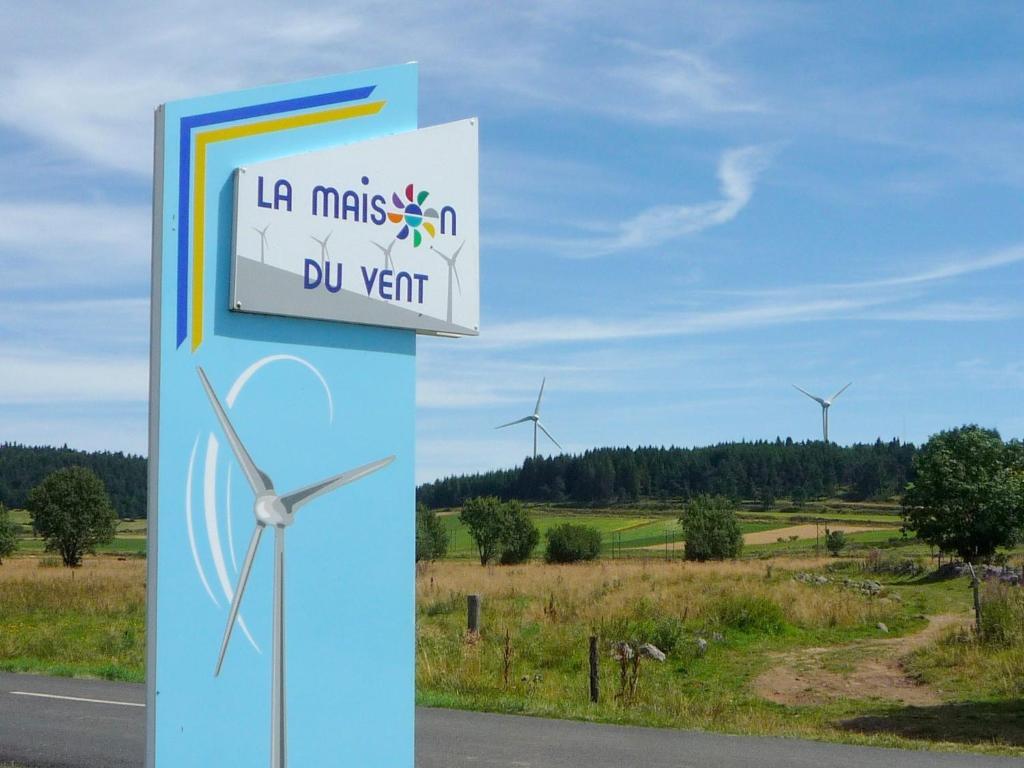Le Gite Du Velay Bains Екстер'єр фото